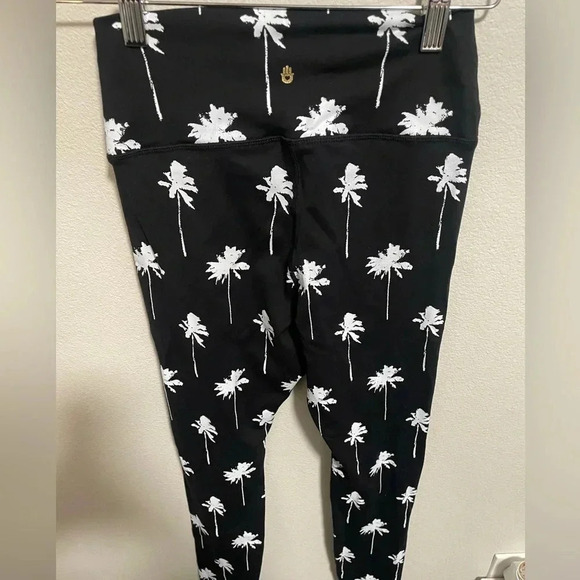 Spiritual gangster palm tree leggings women’s size Small - Picture 3 of 5